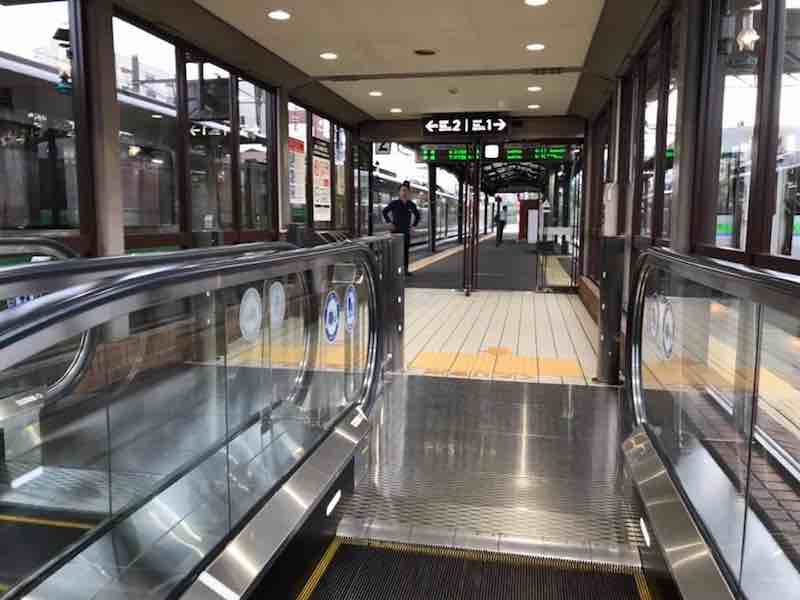 早朝の小樽駅
